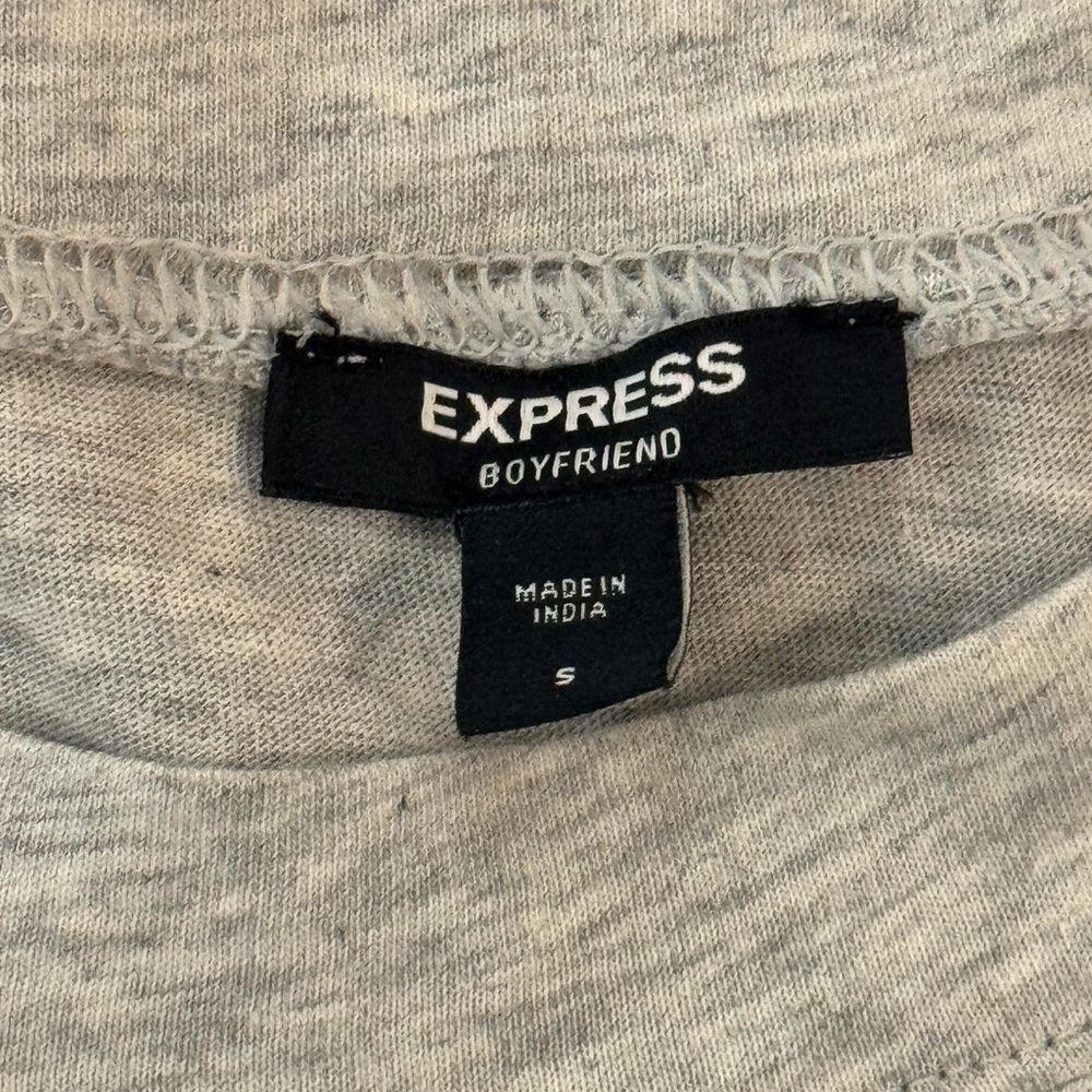 EXPRESS Cotton Crew Neck Long Sleeve Boyfriend Tee - Picture 6 of 9
